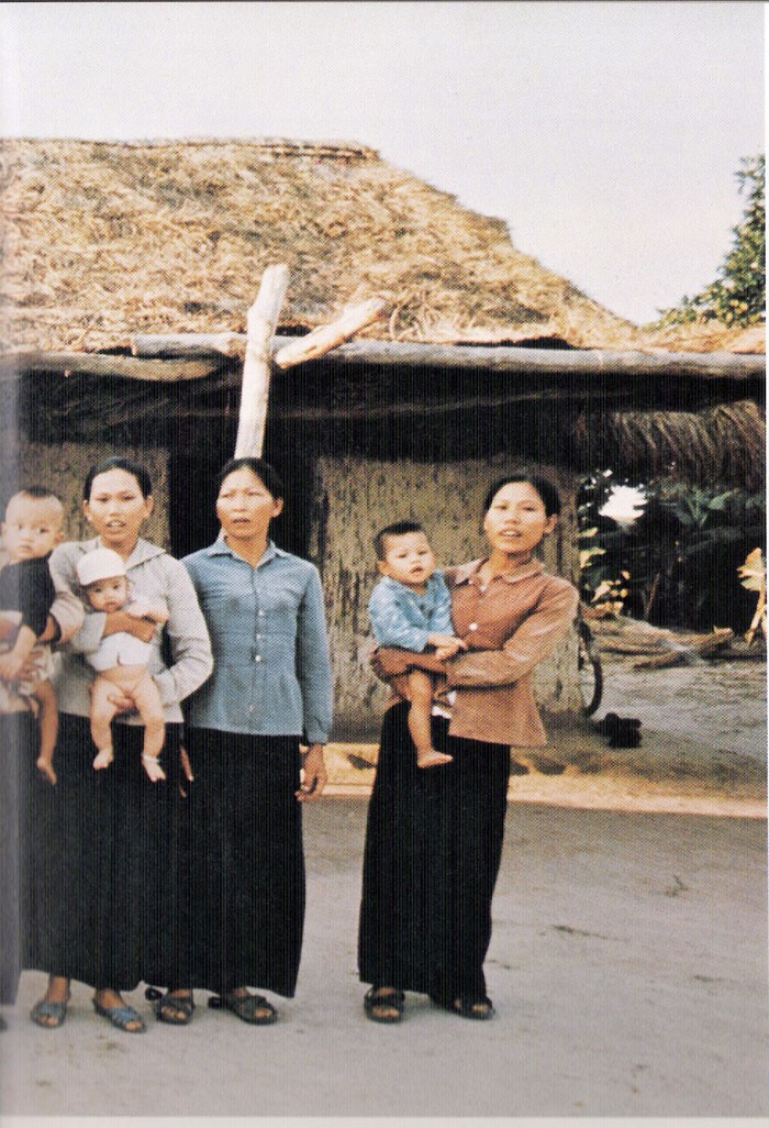 Chị em Quảng Bình 1973.